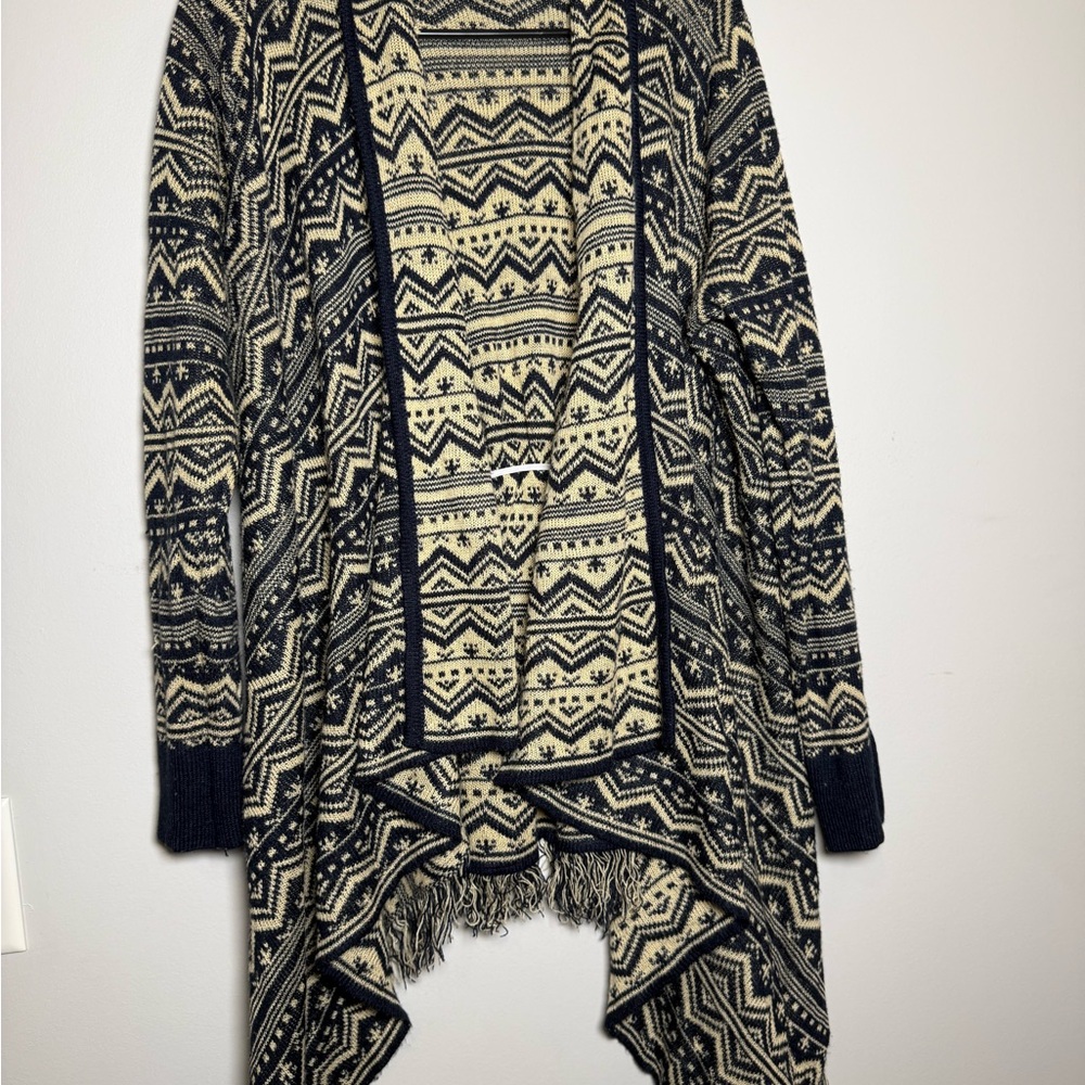 Signature Studio Navy and Cream Geometric Cardigan